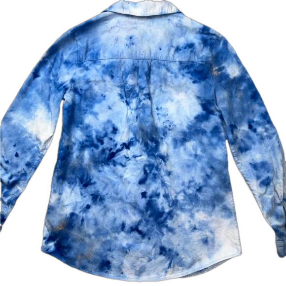 TEXAS STORMS Tie dye half button up shirt pockets upcycled by Impulsive Designs - Picture 5 of 14